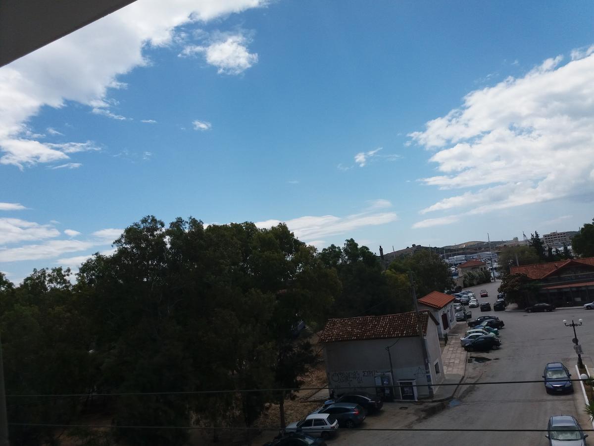 Nikolakakis Rooms Lavrio Exterior foto