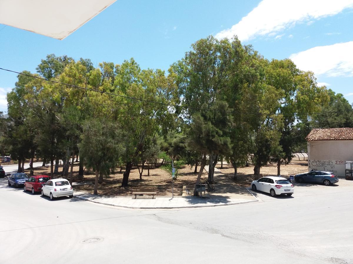 Nikolakakis Rooms Lavrio Exterior foto